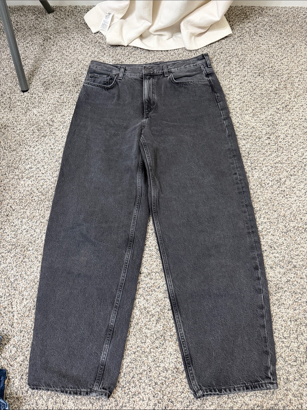 COS size 30 High-Waist wide leg Black Jeans